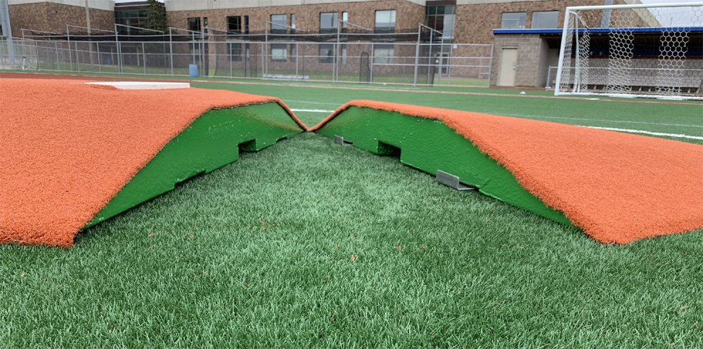 10" Full Length Game Mound (Official Regulation Size): 2 Delen